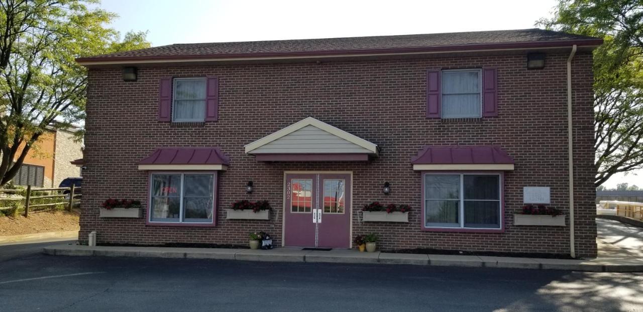 Classic Lancaster Motel 2*