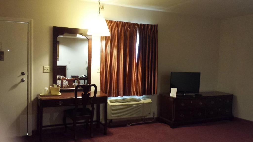 Classic Lancaster Motel 2*